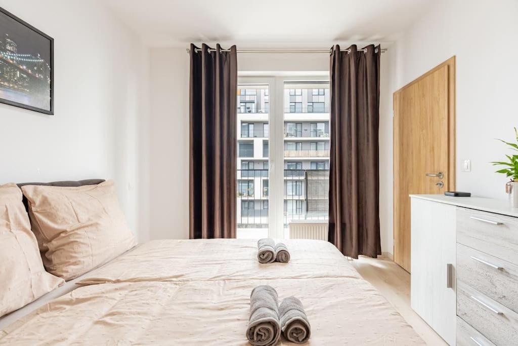 Cityscape Oasis: Active Studio Heaven Bratislava Eksteriør billede
