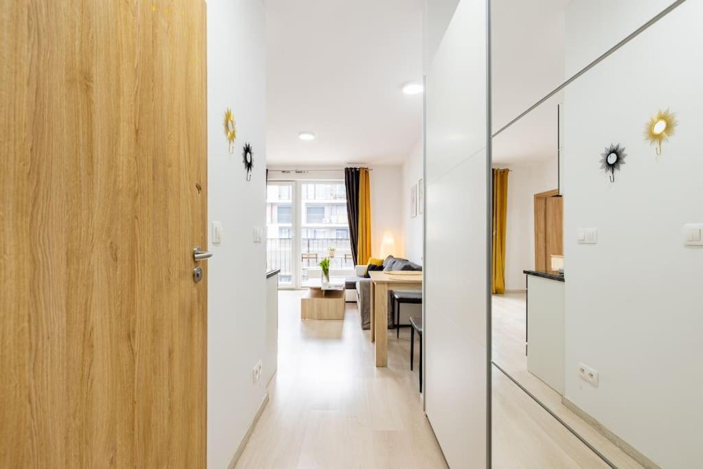 Cityscape Oasis: Active Studio Heaven Bratislava Eksteriør billede