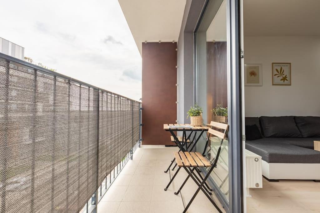 Cityscape Oasis: Active Studio Heaven Bratislava Eksteriør billede